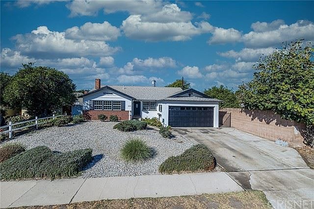 1st image of 10447 Gaviota Ave