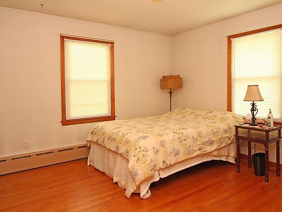 5th image of 78 Lourdes Dr