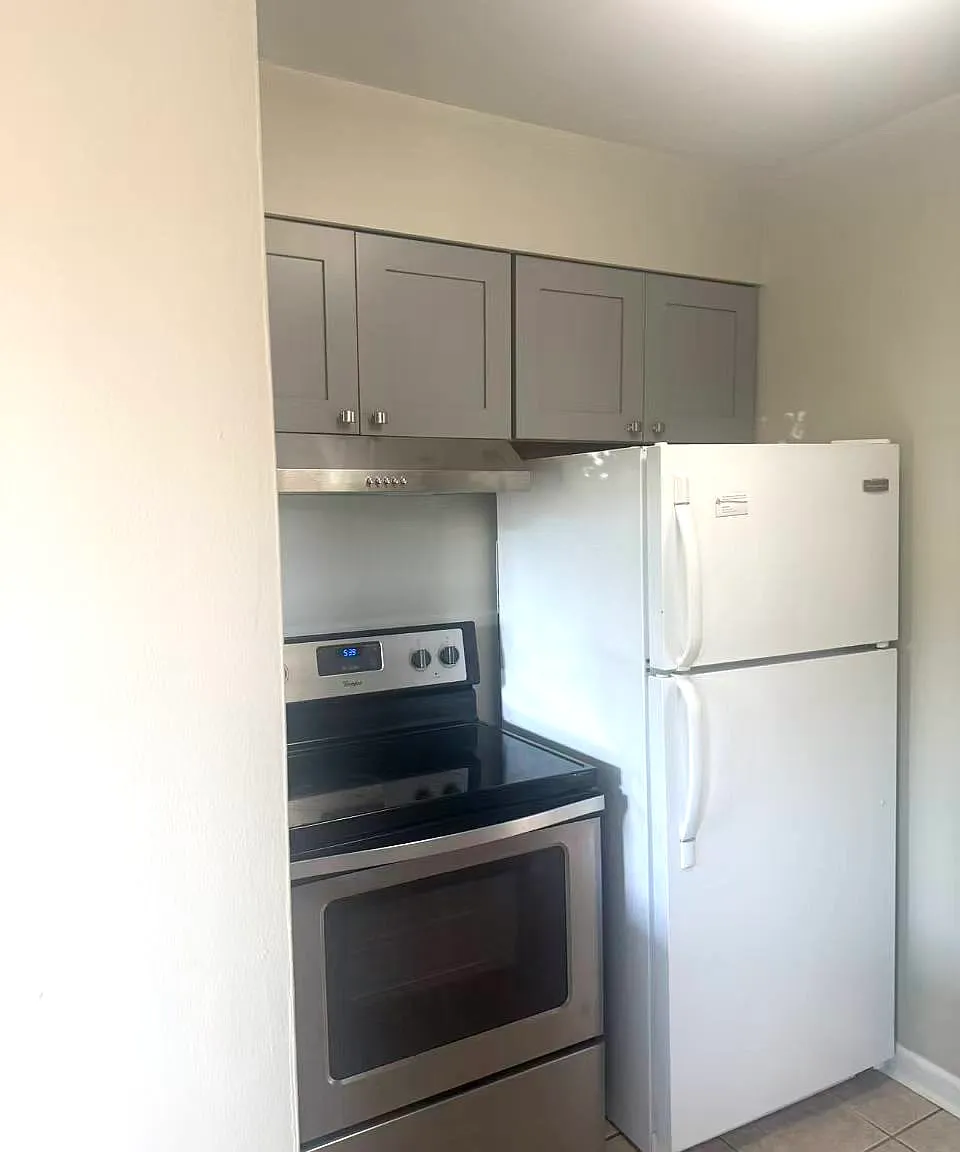 2 bed, 1000 sqft, $1,395 — Photo 3