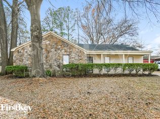 4048 Oakbend Dr, Memphis, TN 38115