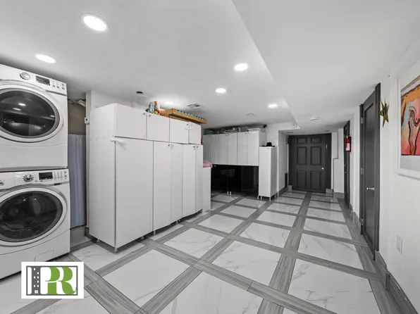 1024 East 26th Street image 12 of 16