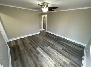 1017 W Mill St APT 3, Bloomington, IL 61701