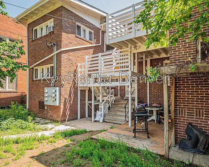 945 N Washington St #100 — Photo 46