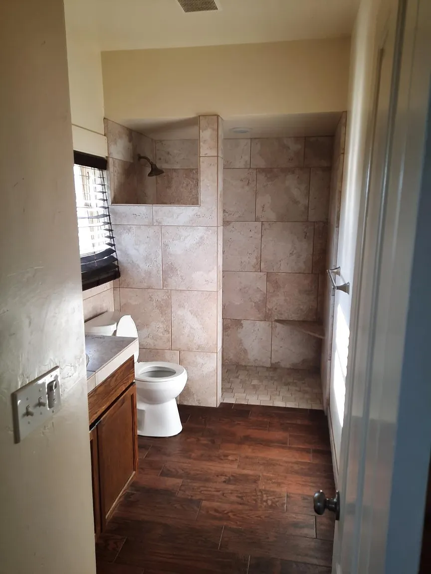 14 Katherine Ave photo 1