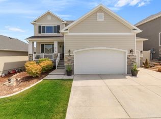 7518 N Evans Ranch Dr, Eagle Mountain, UT 84005