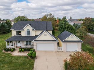 108 Prancer Dr, Heyworth, IL 61745
