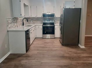 569 Phil Harris Dr, Defuniak Springs, FL 32433