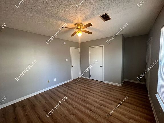 5th image of 898 W Myrtle St Unit C1