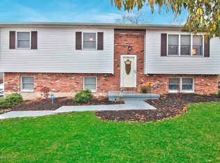 7 Fawn Dr, West Hazleton, PA 18202