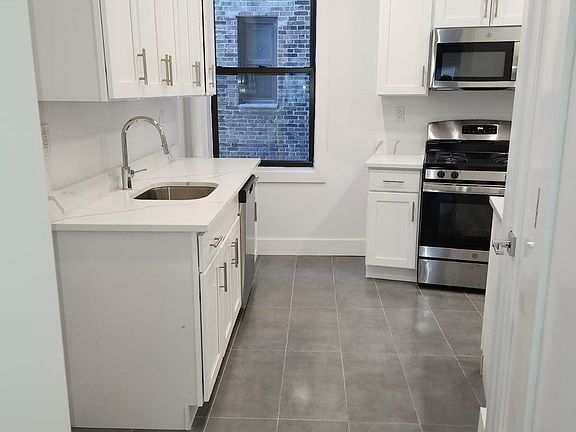 4th image of 80-45 Kew Gardens Rd #212