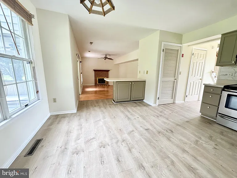 501 Falcon Dr — Photo 9
