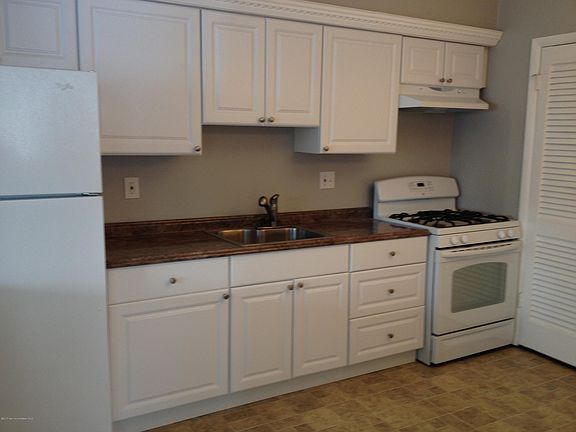 5th image of 90 Belinda Ct