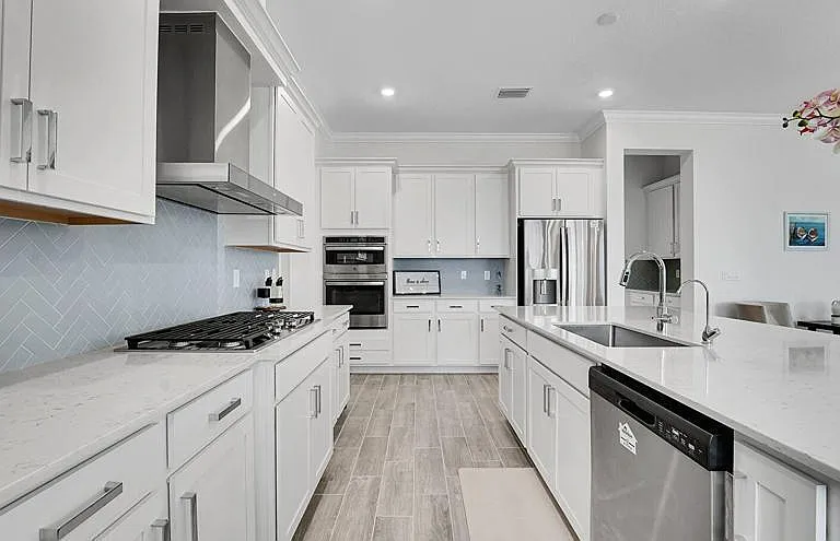 601 Hookline Cir — Photo 11