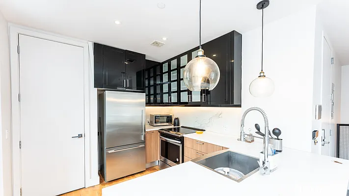 Rented by Nooklyn NYC LLC | media 2