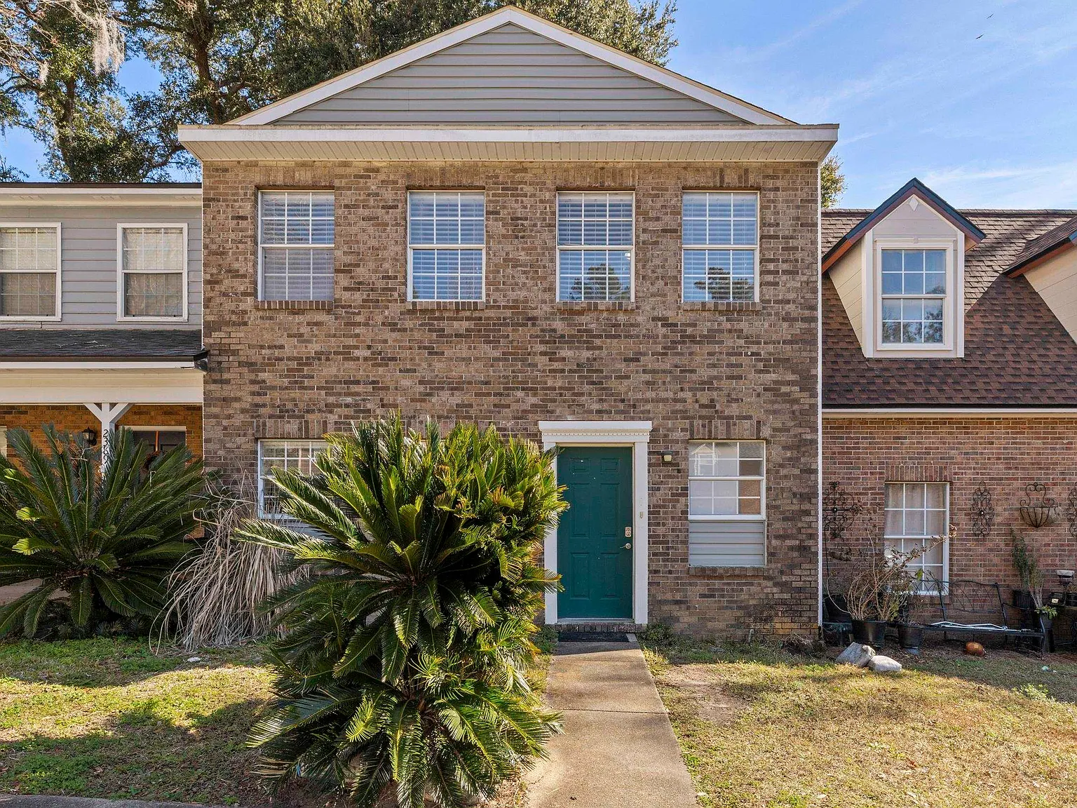 3 bed, 2.5 bath, 1472 sqft, $1,750 — Photo 1