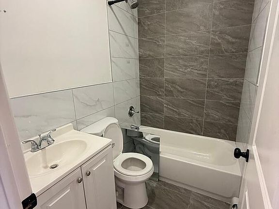 4th image of 52A Yonkers Ave #4
