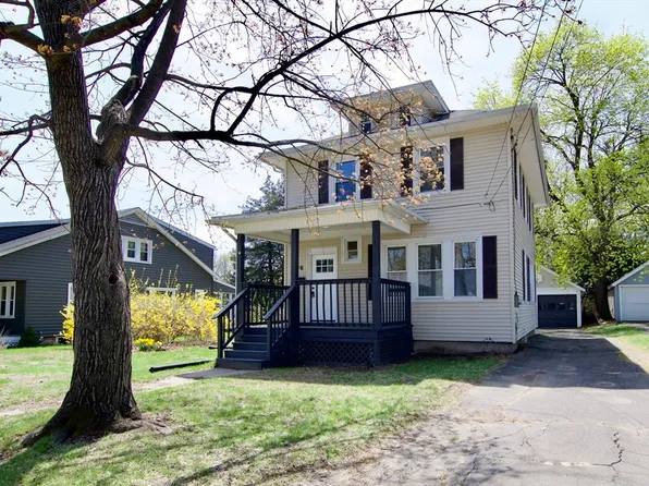 36 Central St, Agawam, MA 01001