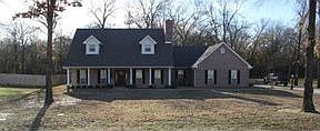 2nd image of 21864 Oak Leaf Ln