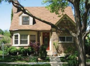 7930 Kolmar Ave, Skokie, IL 60076