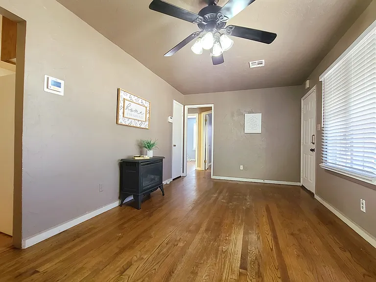 3512 N Holman Ct — Photo 6