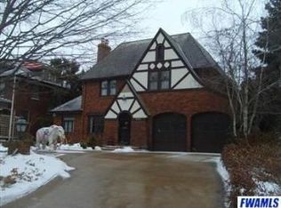 2220 Kensington Blvd, Fort Wayne, IN 46805