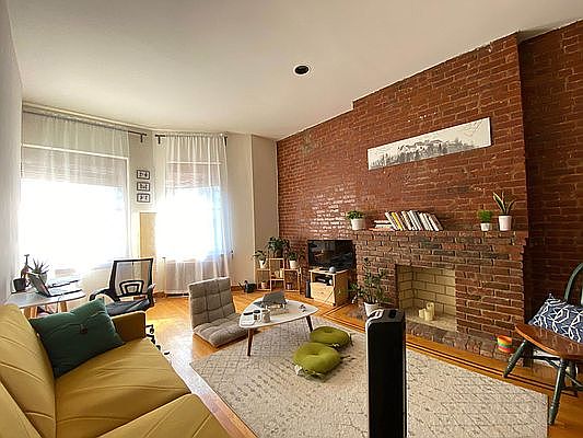 1st image of 313 W 105th St #4AA