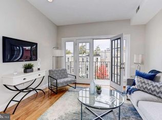 1307 R St NW APT 4, Washington, DC 20009