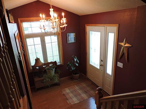 2nd image of 115 Meadow Ln