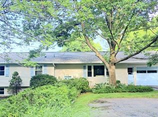 142 Moseley Rd, Fairport, NY 14450