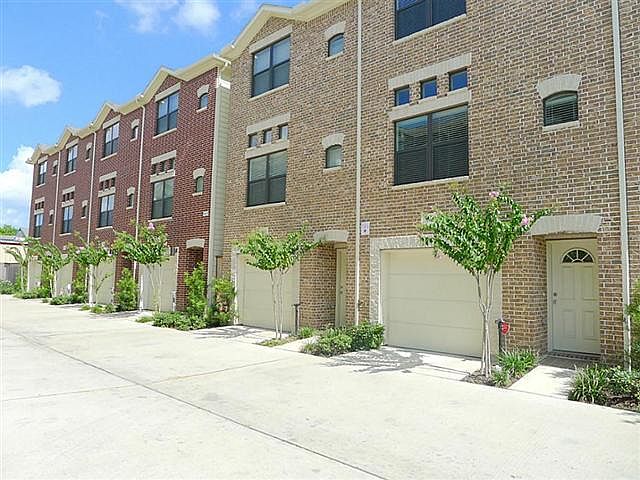 1st image of 2710 Hullsmith Dr APT 204