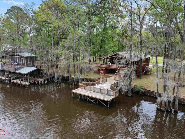 4175 Cypress Village Rd, Karnack, TX 75661