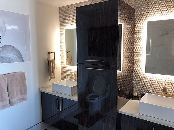 5th image of 155 Court Ave #2215