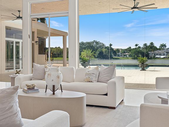 4th image of 18161 Daybreak Drive