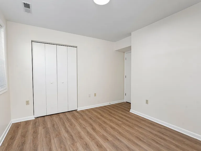904 Fairfax Ave #4 — Photo 13