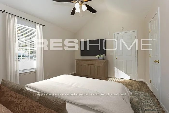 632 Zellwood Dr — Photo 7