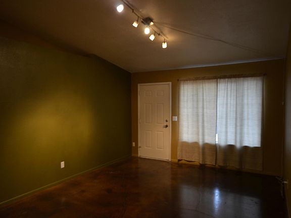 5th image of 1429 N Sterling