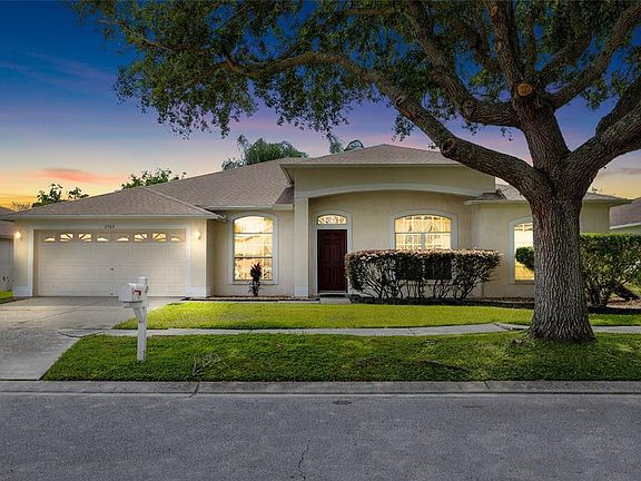 4th image of 2763 Valencia Grove Dr