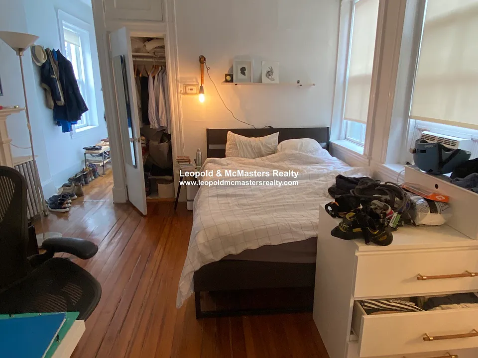 Garden - Grove St Apartments