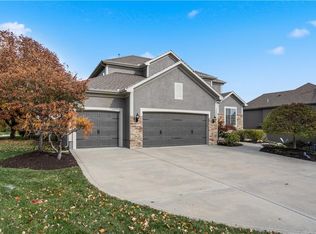 18932 W 100th St, Lenexa, KS 66220