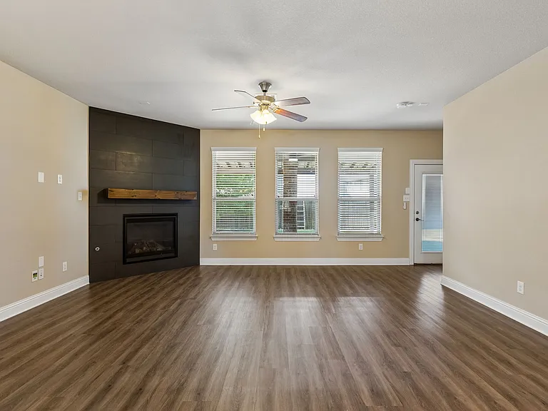 537 Hunt Farms Rd — Photo 32
