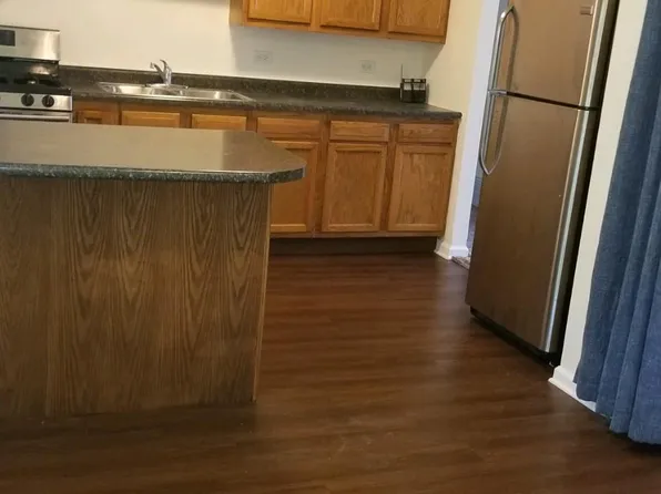 (undisclosed Address), McHenry, IL 60050