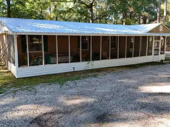 1092 Elm Dr, Summerton, SC 29148