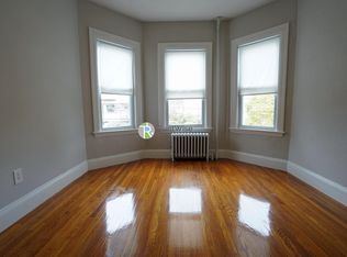 23 Maplewood St #4, Watertown, MA 02472