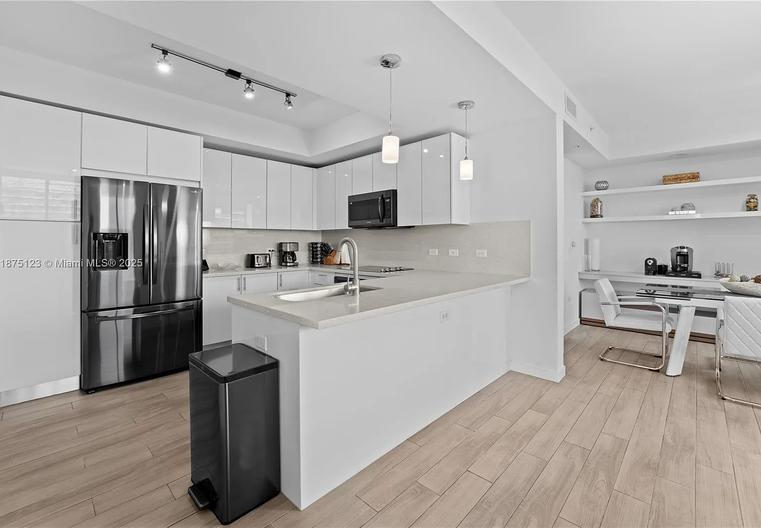 Nine At Mary Brickell Vil — Photo 1