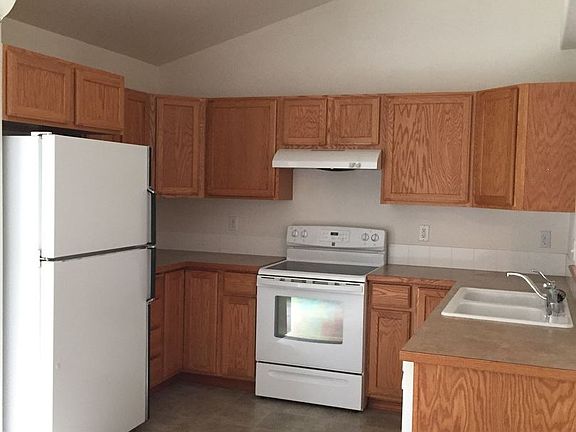 4th image of 1228 S Van Marter Ln