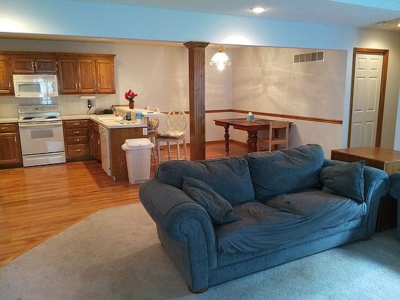 4th image of 8209 N Bradford Ct