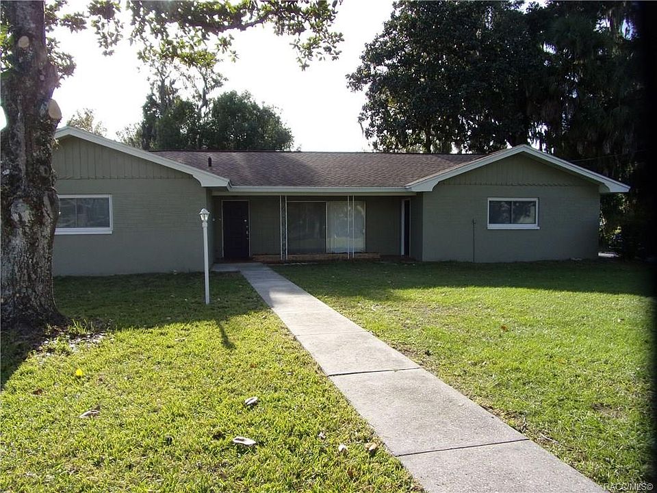 1st image of 704 NW 6th St