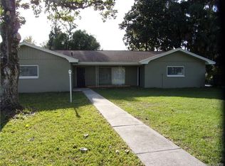 704 NW 6th St, Crystal River, FL 34428