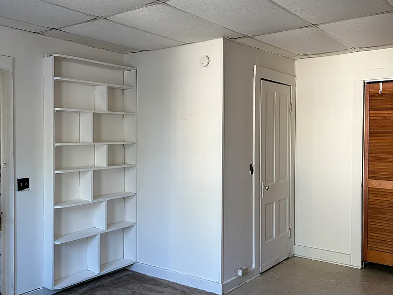 105 S Forest Ave #3 — Photo 3
