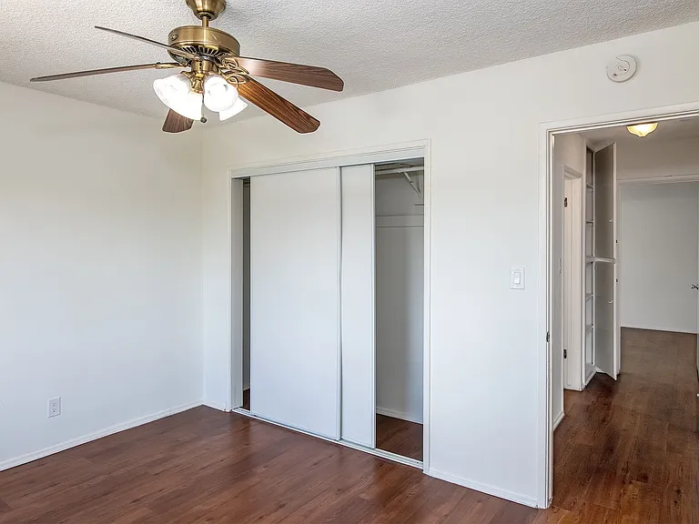 1256 Boynton St — Photo 17